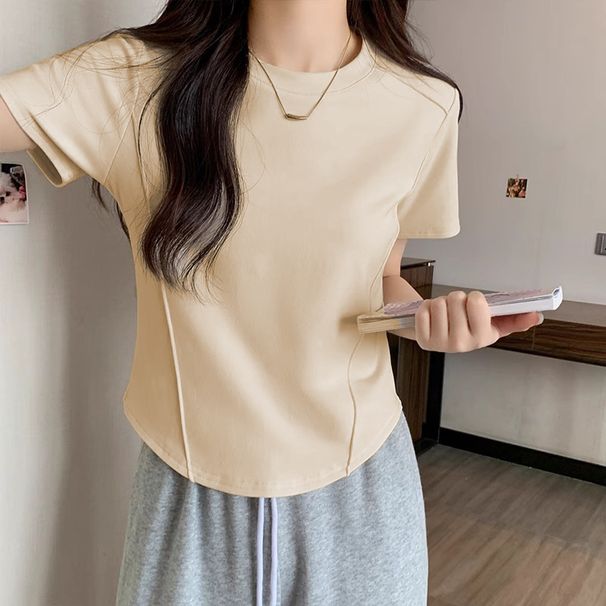 This Short-Sleeved Top Features A Curved Hem Design With A Fishbone Pattern And Is Made Of Pure Cotton. It Can Be Worn A_ecoleips.com