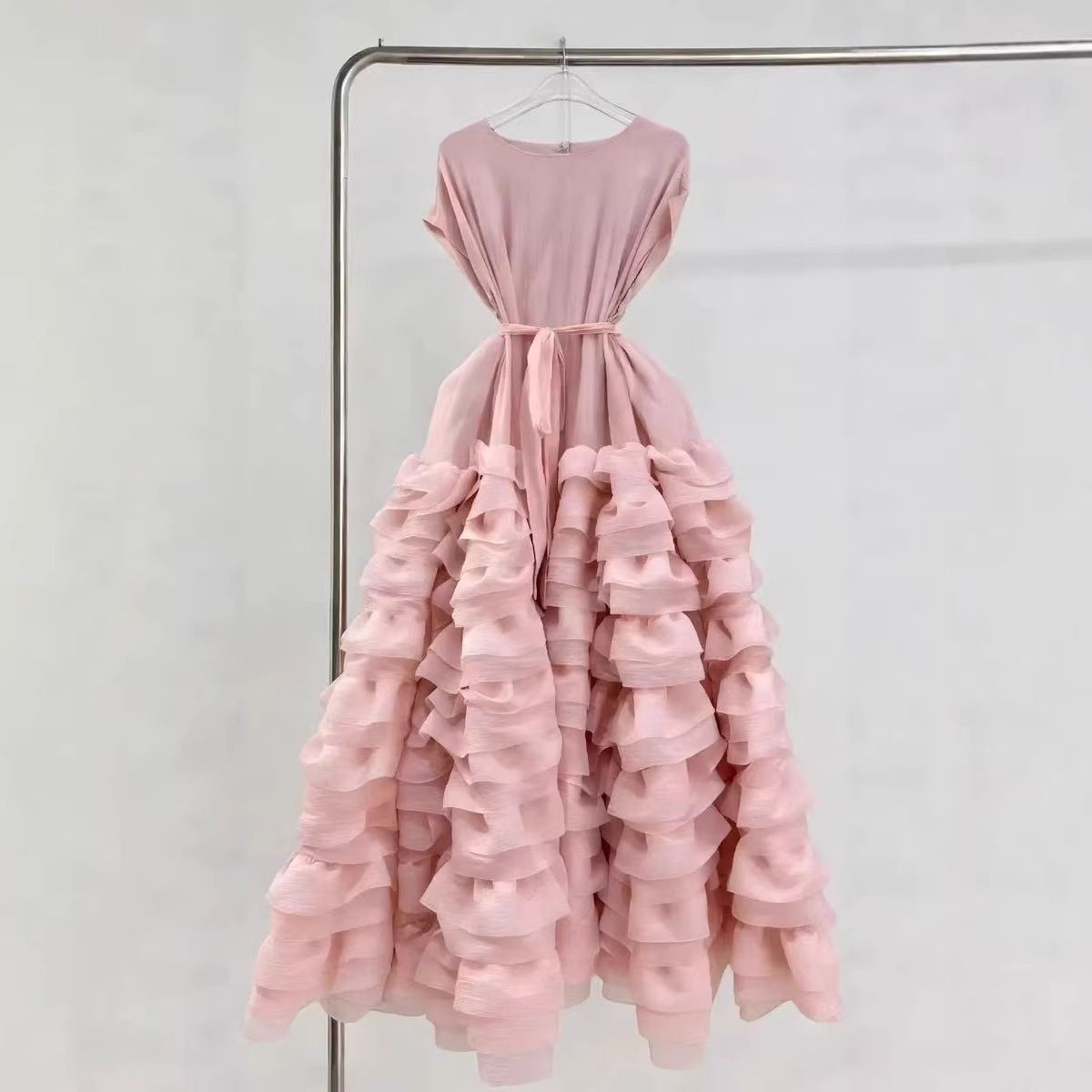 Women's Clothing Elegant Sleeveless Round Neck Dress For Women Loose Fit Multi-Layer Ruffle Skirt Solid Color Spring Summer Style_ecoleips.com