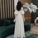 Women's White Evening Gown Elegant Off-the-Shoulder Dress Sophisticated Banquet Wear Suitable For Everyday And Birthday Occasions New_ecoleips.com