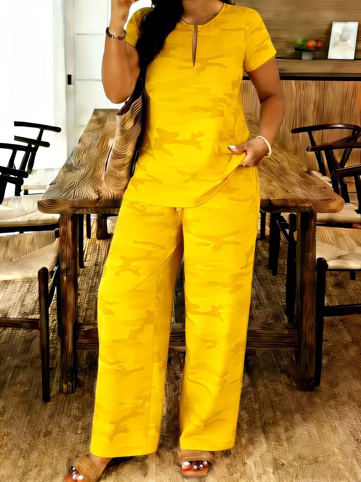 Women's Camouflage Casual Suit Set V Neck Short Sleeved Top With Pants Style_ecoleips.com