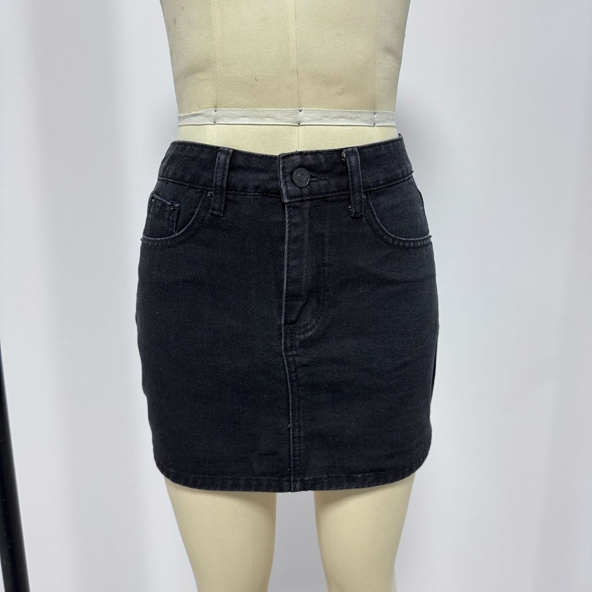 K Fashionable Slim Fit Casual Stretch Denim Short Skirt For Women_ecoleips.com