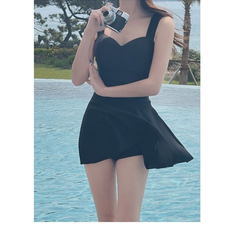 Elegant Black Sweetheart Neck One Piece Swimsuit With Ruched Bodice Flared Skirt Modest Swimwear For Beach Pool Vacation_ecoleips.com