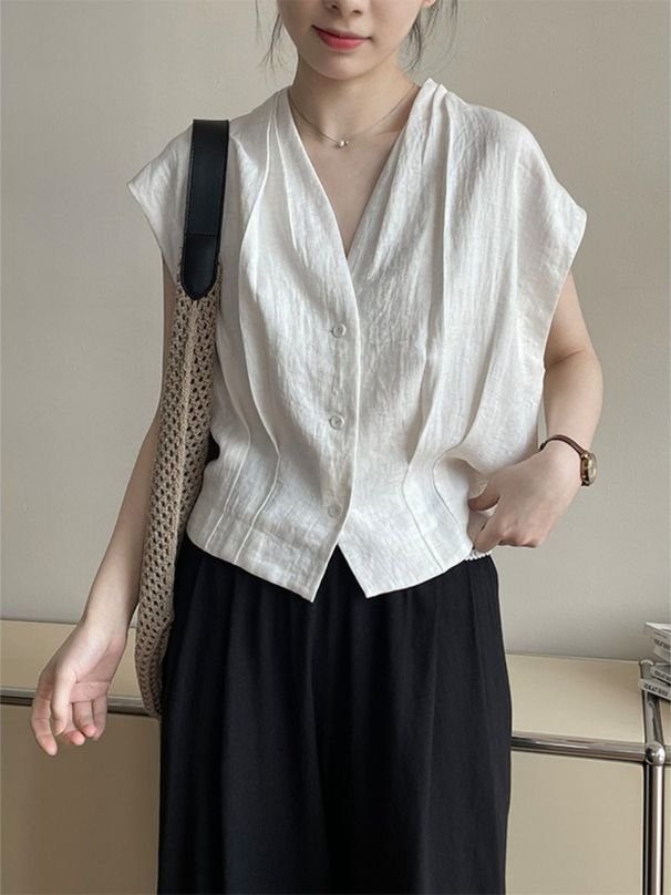 K Design V-neck Pleated Small Fly Sleeve Top For Women, With A High-end Feel And A Sleeveless Shoulder Shirt_ecoleips.com