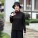 A Retro-Style Long-Sleeved T-Shirt With Winter-Resistant Fleece Lining, Featuring Traditional Ethnic Embroidery Patterns_ecoleips.com