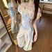 ng2510292 Atmospheric Floral Off-Shoulder T-Shirt For Women, Summer Design, Niche Pure Desire Style, Irregular Slim Fit Ribbon Top_ecoleips.com