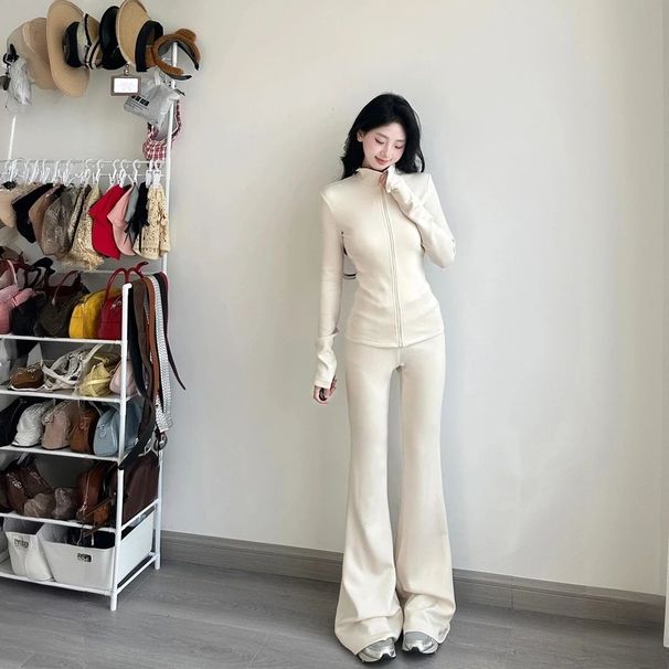 Korean-style White Casual Sports Yoga Outfit For Women, Stand-up Collar Jacket And Flared Pants, 2026 Early Autumn_ecoleips.com