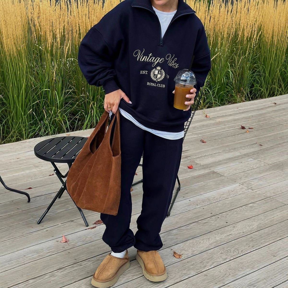 Oversized Half-Zip Sweatshirt (Embroidered Lettering, Drop-Shoulder Design, Unisex Fit, High-End Minimalist Pullover For Streetwear & Athleisure)_ecoleips.com