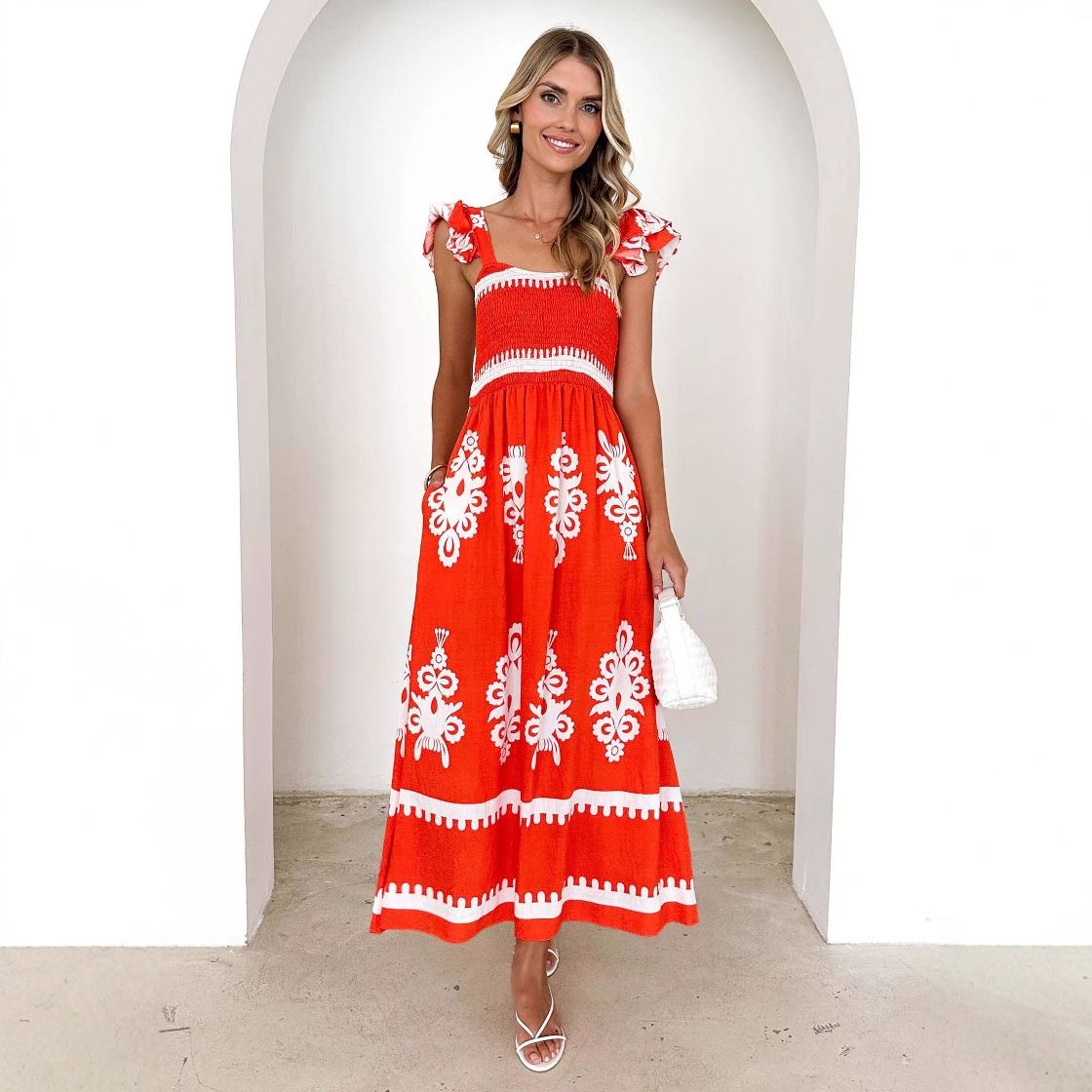 2025 New European And American Fashion Bestseller Women's Beach Vacation Style Printed Strapless Dress_ecoleips.com