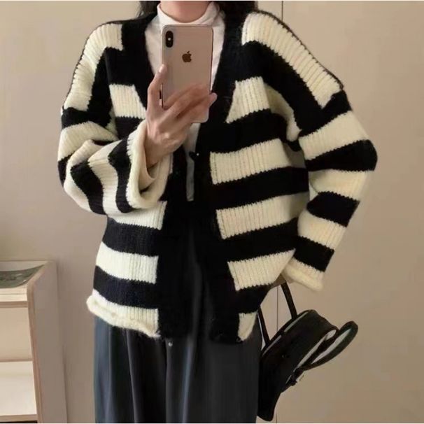 Soft, Mid-Length Cardigan With Striped Pattern And Contrasting Colors For Autumn/Winter A Comfortable, Loose-Fitting S_ecoleips.com