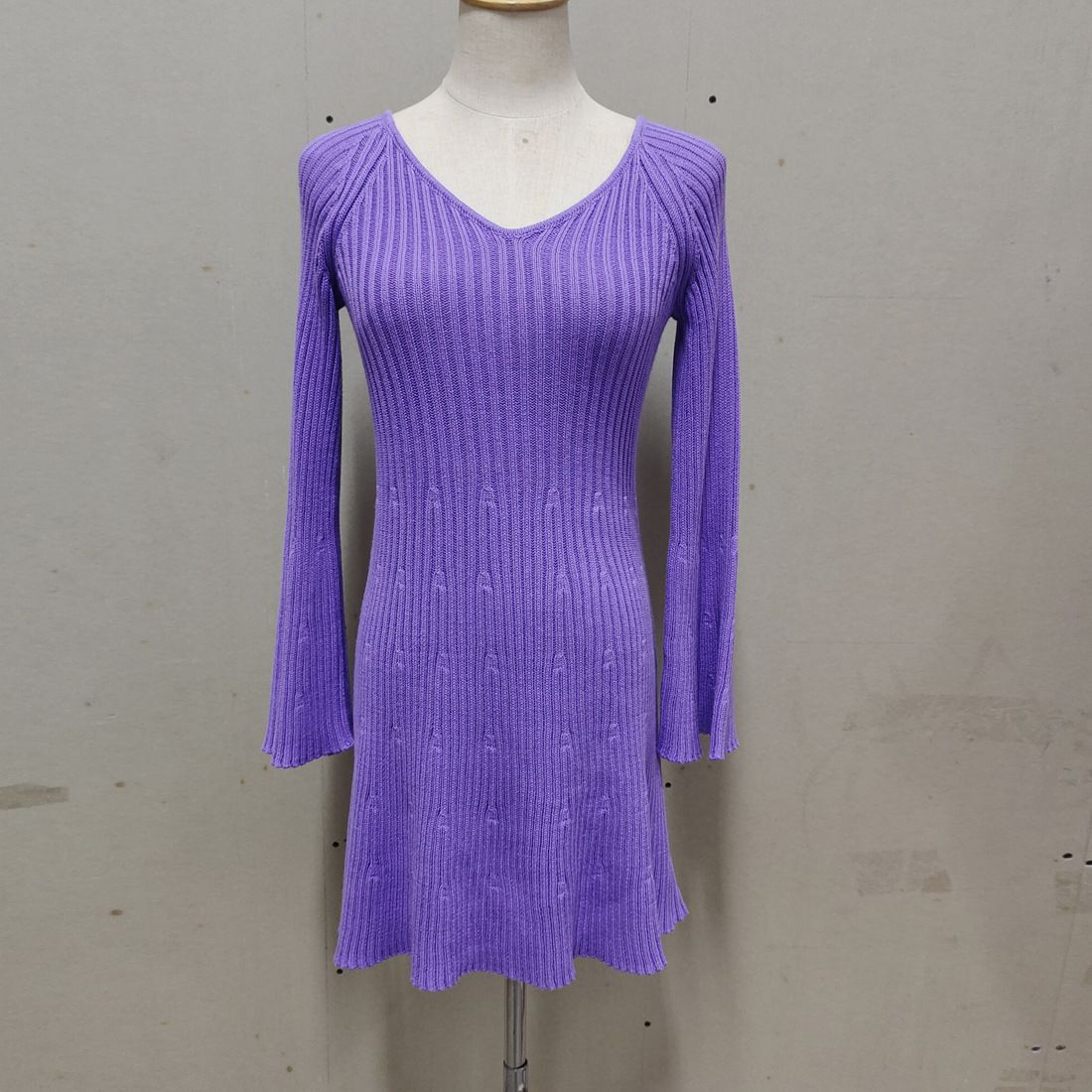 Elegant V-Neck A-Line Knit Dress For Women - Soft Cotton Blend, Short Sleeveless Casual Dress, Versatile Spring & Fall Outfit_ecoleips.com