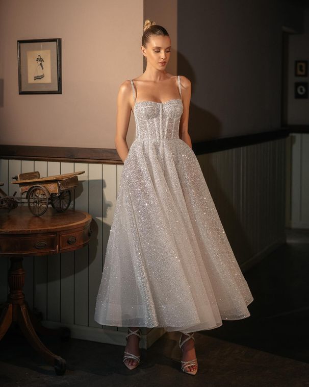 Women's Clothing Hot selling suspender silver spray short wedding dress with puffy skirt and shiny party dress supply supports one piece delivery_ecoleips.com
