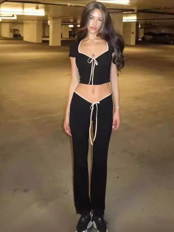 K European And American Style New Women's Fashion Short Sleeved Square Neck T-shirt Slim Fit Low Waist Slightly Flared Pants Set For Women_ecoleips.com