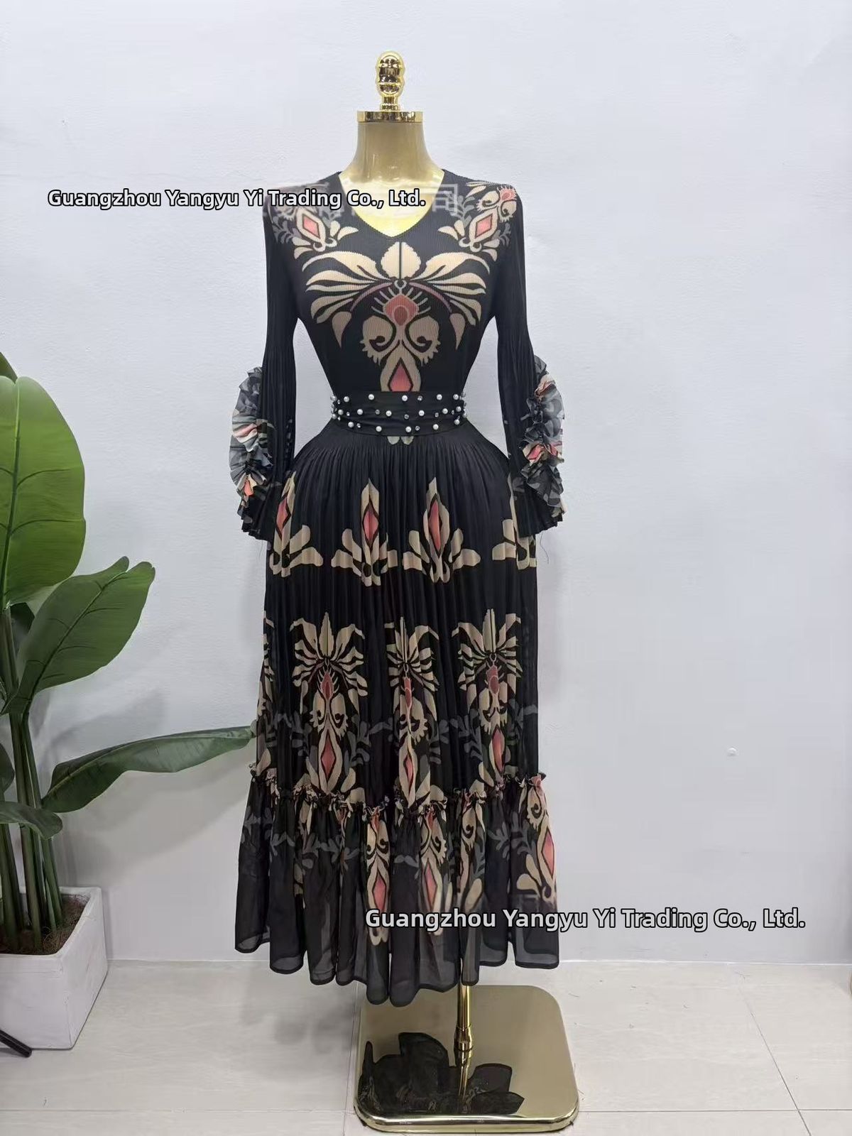Women's V-Neck Slimming Dress Pleated Waist Long Sleeve Printed Style For Vacation Long Skirt_ecoleips.com