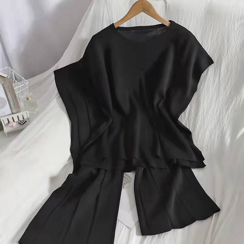 Women's Clothing Summer New Solid Color Sleeveless Vest Sweater Wide Leg Nine Point Trousers Suit Thin Ice Silk Two Piece Suit Female Trend_ecoleips.com