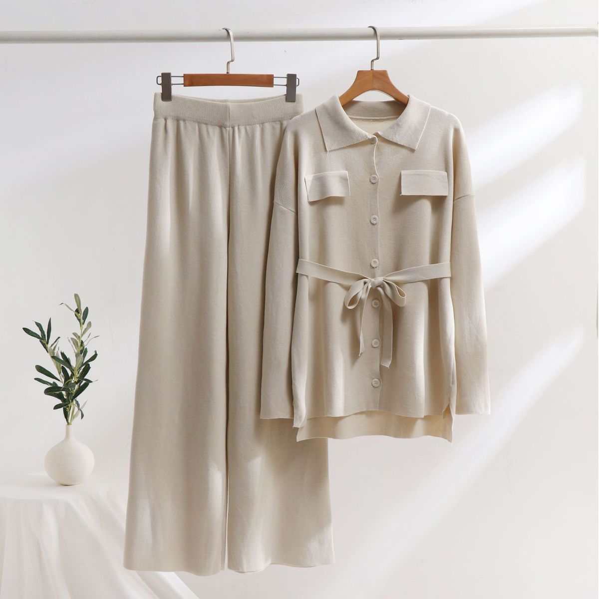 Women's Casual Two-Piece Set - Loose Top & High-Waisted Wide-Leg Pants (Black/Beige/Brown/Gray) - Breathable Viscose Summer Outfit_ecoleips.com