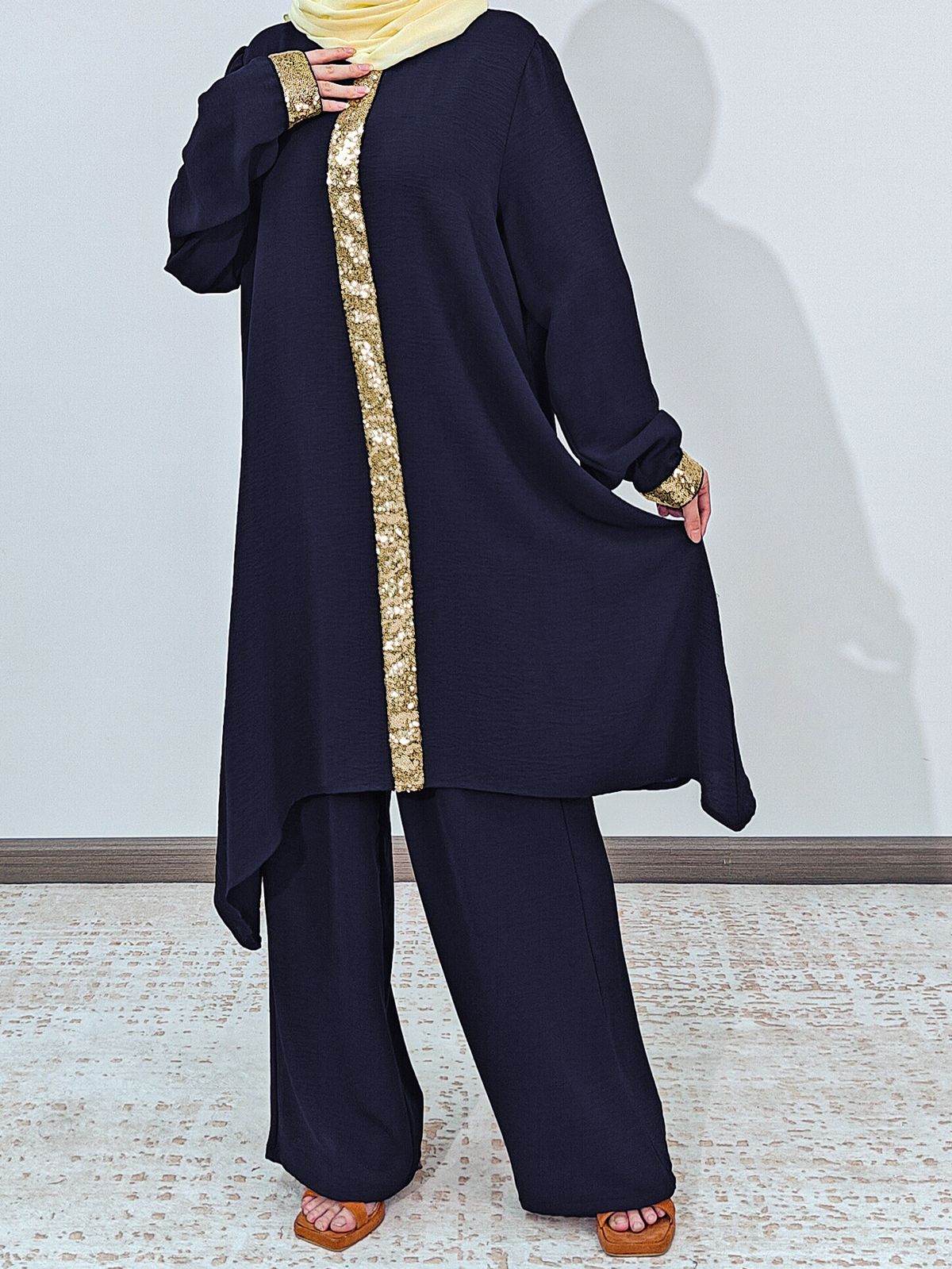 Modest Set Traditional Abaya & Palazzo Pants Set – Embellished Modest Loungewear (Loose Fit, Elegant Beading, Muslim Women’s Outfit)_ecoleips.com