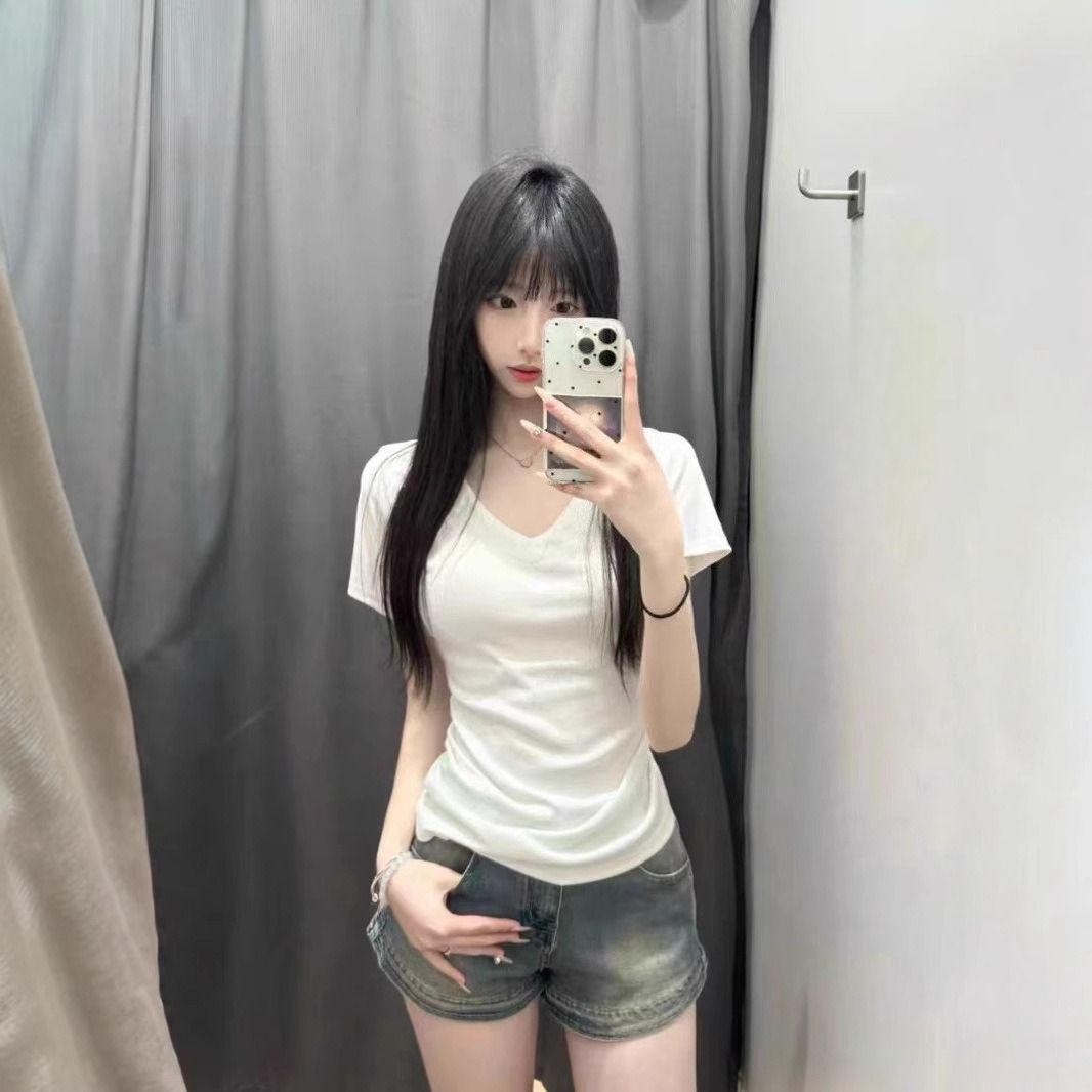 Short-sleeved Front Shoulder V-neck T-shirt Women's Summer Slim-fit Spice Girls Versatile And Thin Design Niche Ice Silk Breathable Top_ecoleips.com