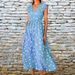 Women Elegant Long Dress Stylish V‑Neck With Classic Polka Dot Print, Slim Silhouette & Flowy Big Swing Hem_ecoleips.com
