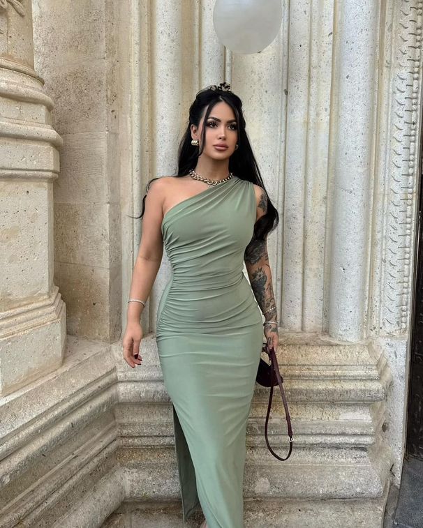 AC022 European And American 2024 Summer New Women's Solid Color One-Shoulder Sleeveless Ruched Slit Elegant Dress_ecoleips.com