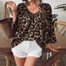 Women's Animal Print V-Neck Blouse Short Sleeve Relaxed Fit Pullover Top with Ruffle Detail Flattering V-Neckline_ecoleips.com