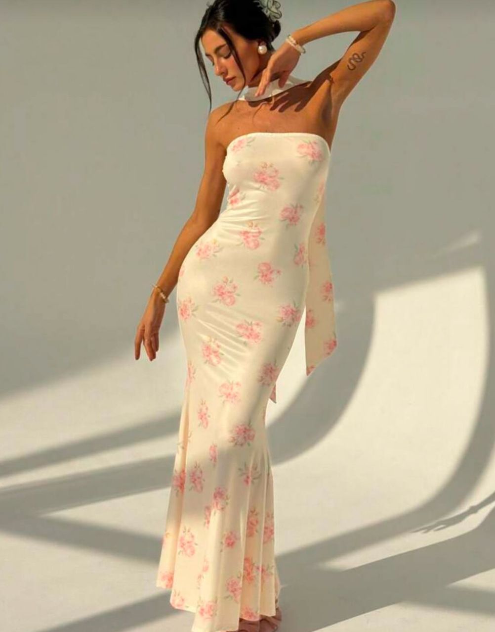 Women's Strapless Slim Fitting Bodycon Dress Ribbon Detail Elegant European American Style Party Dress_ecoleips.com