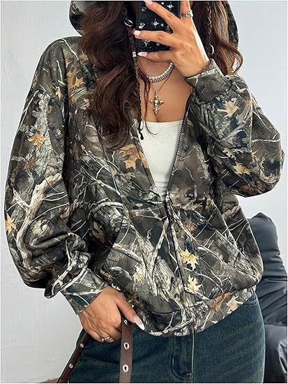 Vintage Zip-Up Hoodie – Distressed Print & Color-Block Pullover (S-XXL, Polyester-Spandex, Oversized Fit, Unisex Streetwear)_ecoleips.com