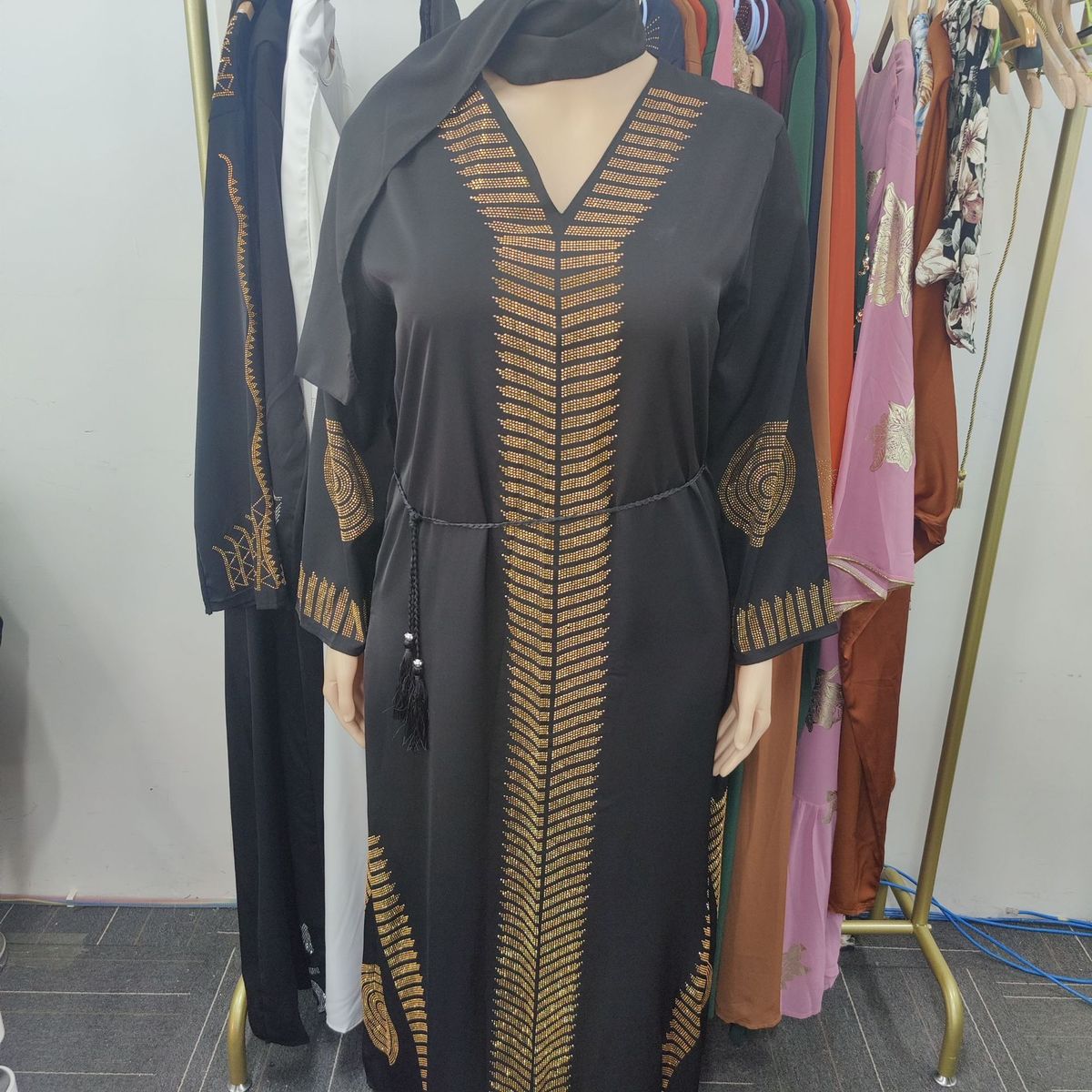 Z2129 Plus Size Dress With Heavy Embroidery And Rhinestones Muslim Long Robe Two-Piece Set_ecoleips.com