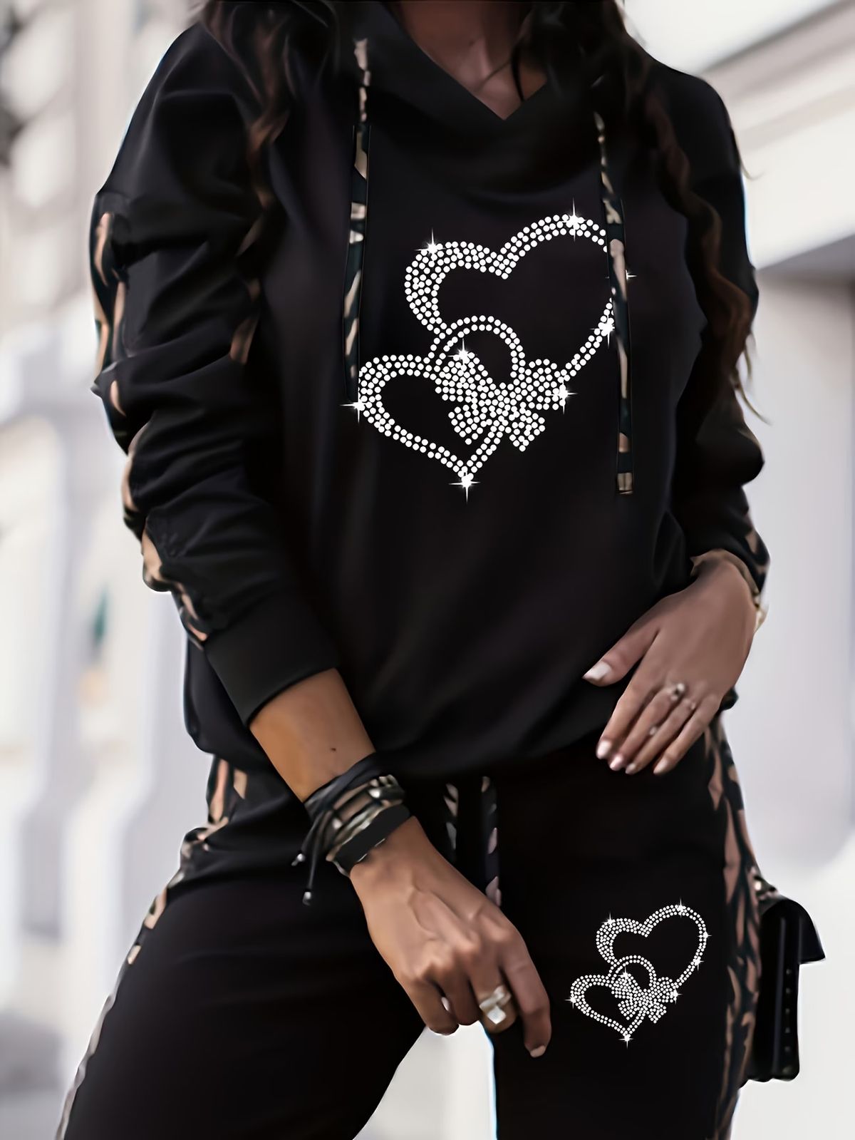 Women's Clothing Heart Print Casual Vacation Two Piece Set Hooded Long Sleeved Pants Fashionable 2026 New_ecoleips.com