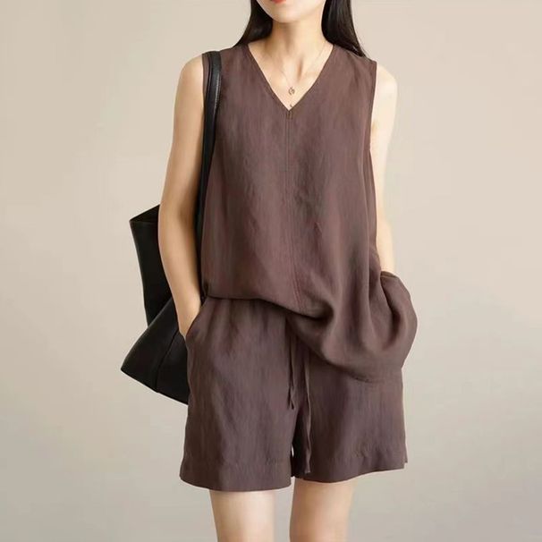 Women's Fashion Two-Piece Set Summer New Design V-Neck Sleeveless Top And Relaxed Shorts Casual Outfit_ecoleips.com