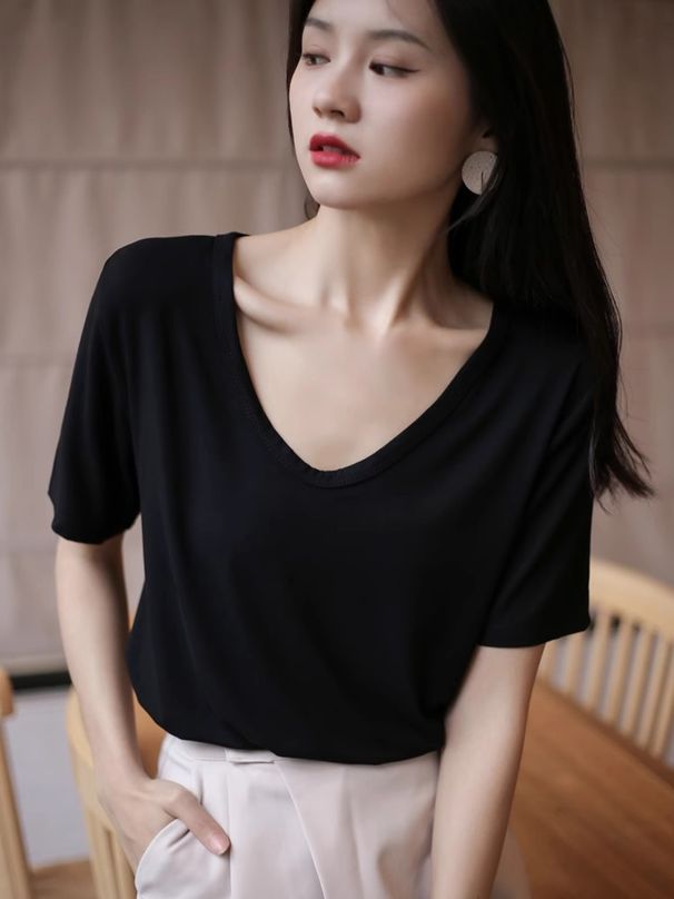 Black Slimming V-Neck Short-Sleeved T-Shirt For Women's Wear In Summer 2026. Casual, Loose, Off-The-Shoulder Top For Sli_ecoleips.com