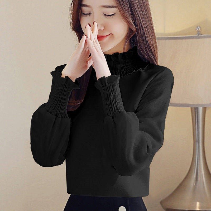 Autumn/Winter Style: Red Long-Sleeved Base Shirt With A High Collar And Either Fleece Lining Or Plain Fabric; Features A_ecoleips.com