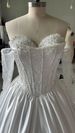 Elegant Satin Strapless Wedding Dress With Slit & Train – Lightweight French-Inspired Bridal Gown For Photoshoots & Reception_ecoleips.com