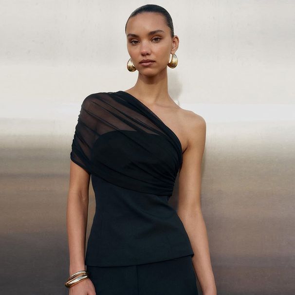 Spring/Summer Women's Asymmetrical Neckline Pleated Top Off-Shoulder Elegant Slim Fit Solid Color Stylish Casual T-Shirt_ecoleips.com