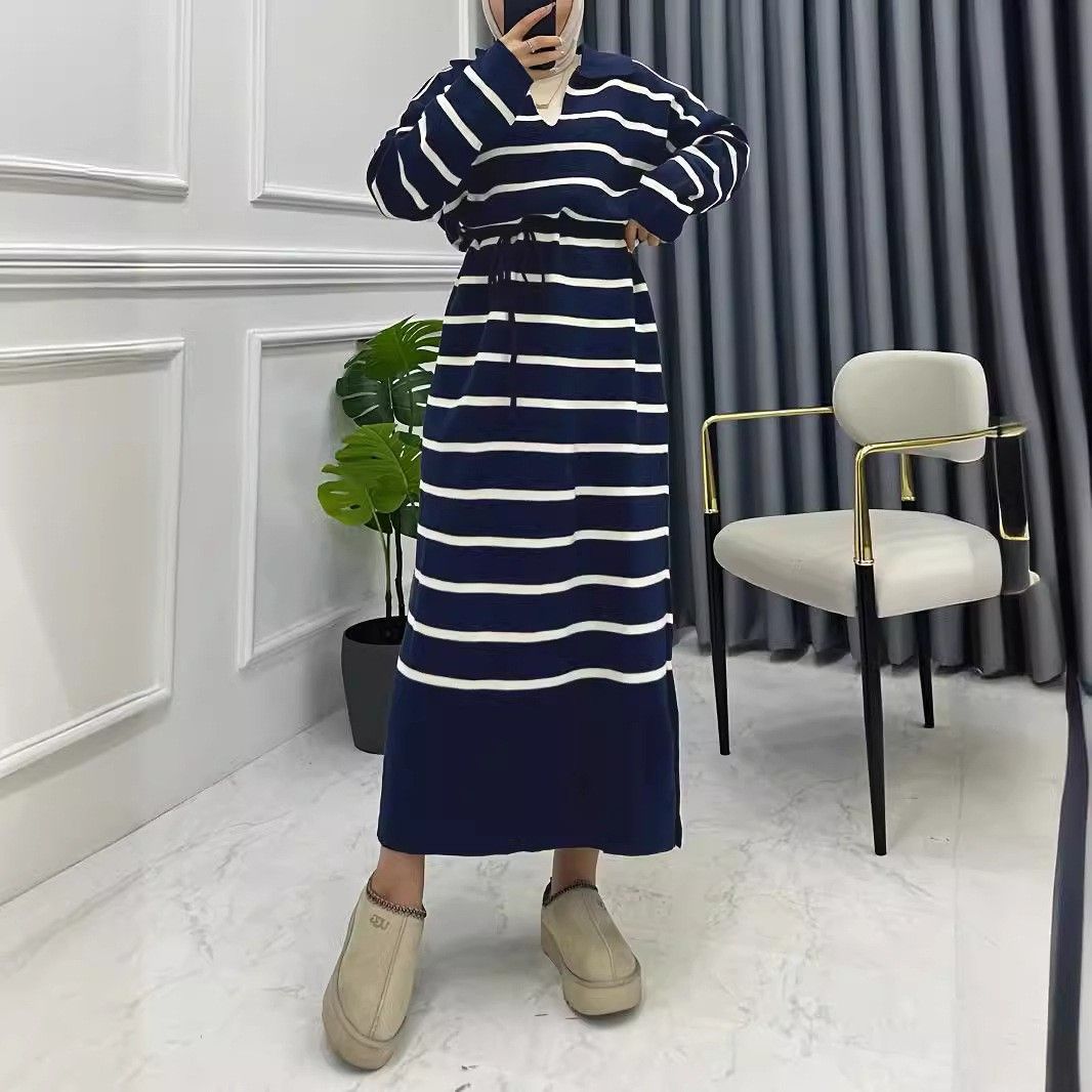 Elegant Modest Dress For Muslim Women - Long Sleeve High Waist Maxi Dress With Striped Knit Fabric, Crew Neck & Drawstring Detail (Navy Blue, S/M/L)"_ecoleips.com