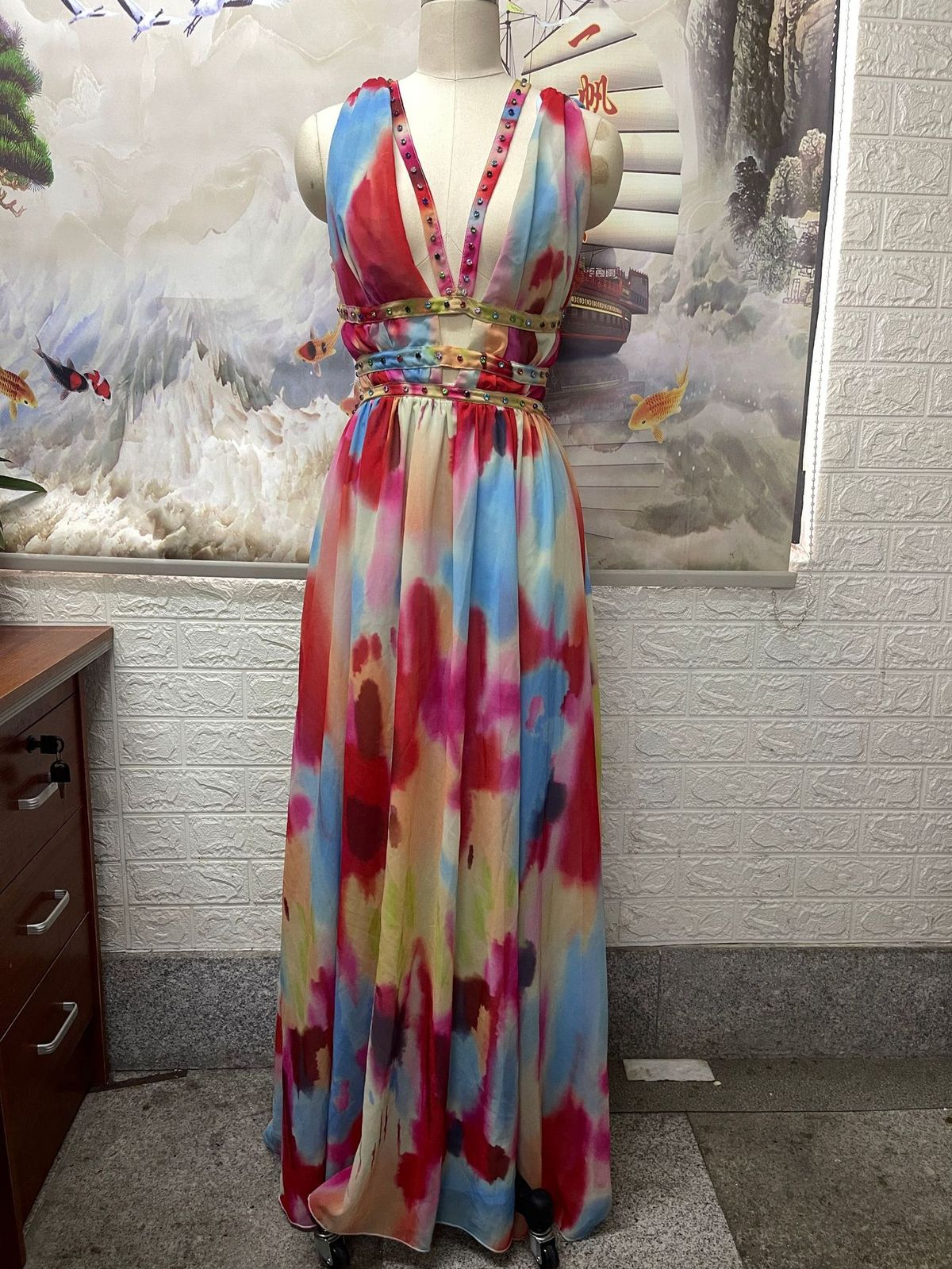 Tropical Print Slit Maxi Dress – High-Low Hem & Adjustable Side Ties (One Size Fits S-XL)_ecoleips.com