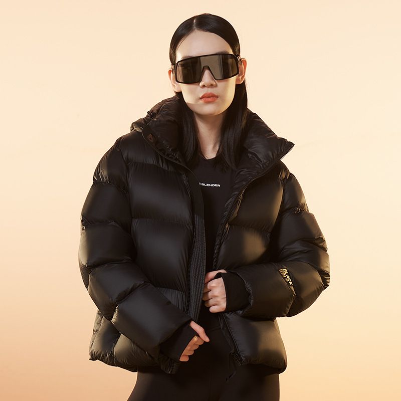 "Black & Gold Goose Down Puffer Jacket For Women - Detachable Hood Winter Coat With Luxury Quilting, Thickened Insulation & Oversized Fit (S-XXL)"_ecoleips.com