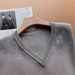 Aria Basics Bary Flagship High-quality Gray V-neck Knitted Women, New Style For Layering, Sleeveless Short Vest_ecoleips.com