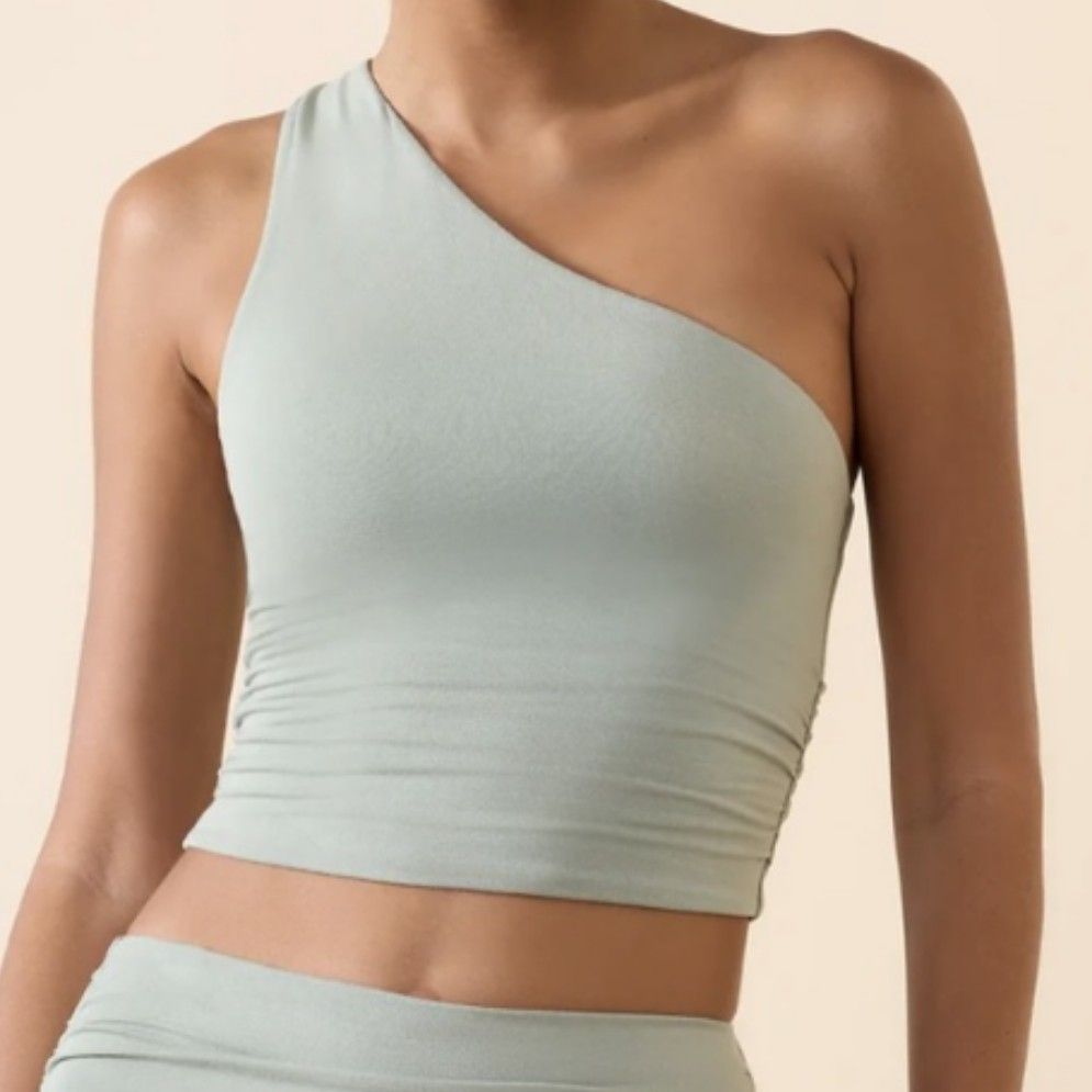 Women's Clothing Off-Shoulder Sports Bra Nude Feel Adjustable Straps Yoga Fitness Vest Top For Running And Fitness Polyester_ecoleips.com