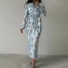 Women's Clothing Autumn Round Neck Graffiti Long Sleeved Striped Lace Up Slimming Dress_ecoleips.com