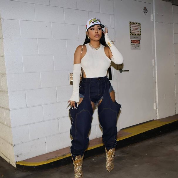 Women's High-Waisted Stretch Jeans With Asymmetrical Cutouts & Zip Details | Retro Distressed Denim Pants (Sky Blue, Navy, Charcoal)_ecoleips.com