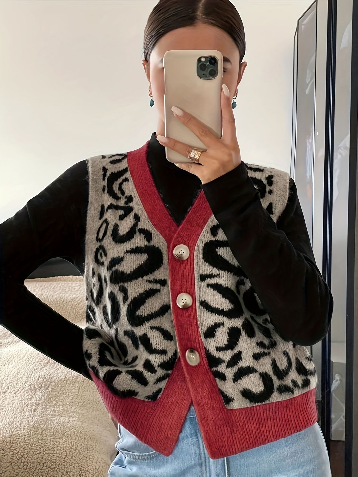 V-Neck Leopard Print Cardigan Knit Sleeveless Duster (Polyester Open-Front Cover-Up, Streetwear Inspired)_ecoleips.com