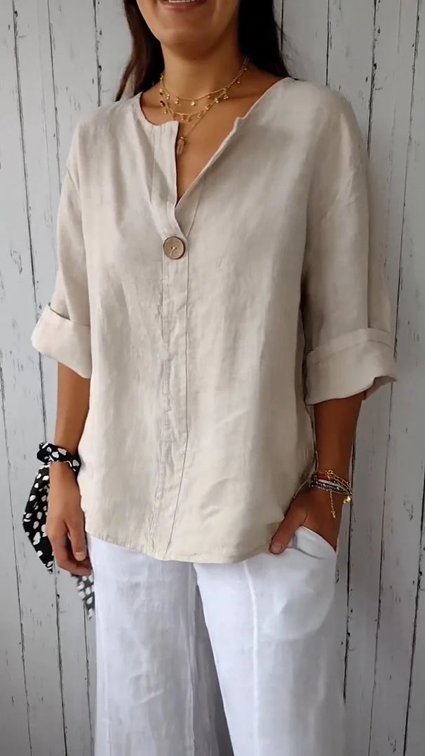 Summer Loose-Fitting T-Shirt For Women With V-Neck, Made Of Cotton And Linen, And Features Buttons._ecoleips.com